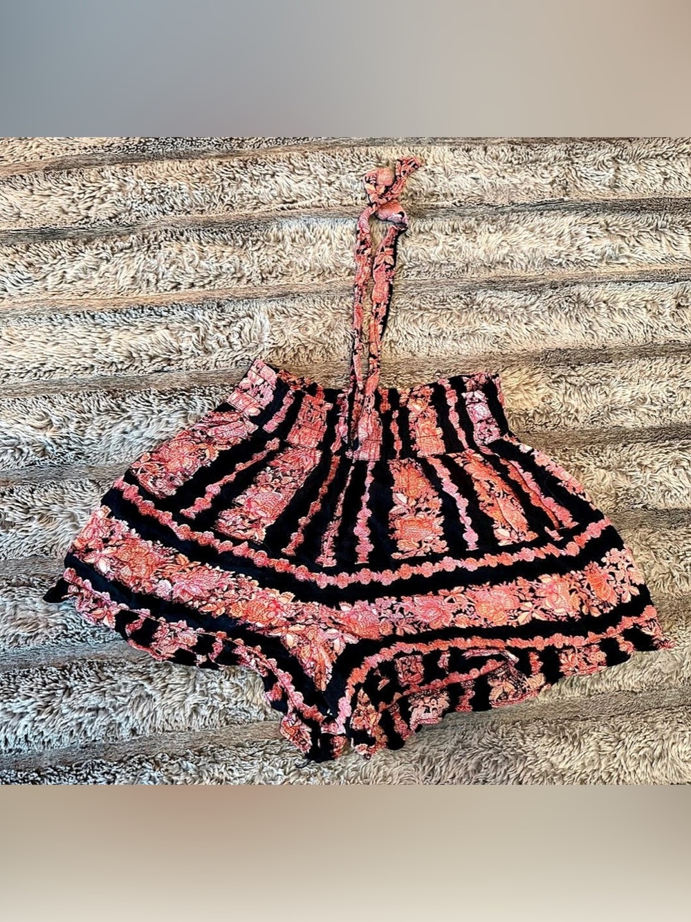 Angie Floral Black & Pink shorts